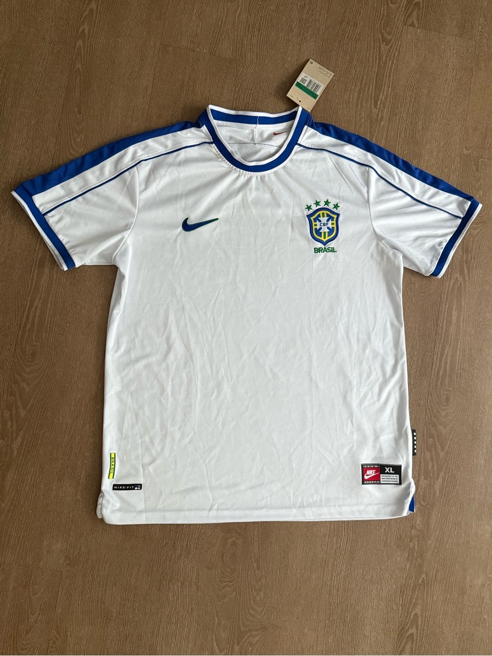 Nike Brazil 1998 Jersey Soccer Top in White and Blue